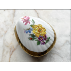 Шкатулка фарфор Франция ручная роспись позолота 7,5 на 7см