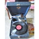 Патэфон "Молот", працуе.