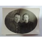 Фото офицера РККА с женой 30-е годы. СССР. Размер 8-11.5 см.