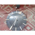 Часы в ремонт.