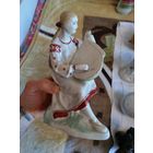 Статуэтка фарфор бандуристка