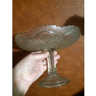 Ваза конфетница на ножке Неман стекло СССР