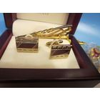 Два Набора запонок в футляре новые + третий в подарок