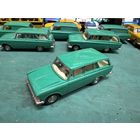 Москвич 427 номерной А4, цвет кипарис. Вечер четверга в зеленых, и не только, тонах. Ставим будильник на 22-00 и пополняем свои саратовские собрания!