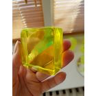 Квадрат из уранового стекла