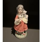 Статуэтка Девочка с кошкой  С 1 рубля Англия