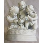 Статуэтка фарфоровая Счастливое Детство, Германия