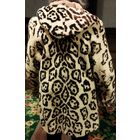 ШУБА. ЦИГЕЙКА. 164 см.  Хорошее состояние. Цена стоит абстрактная!  МОГУ ОТДАТЬ СОВЕРШЕННО БЕСПЛАТНО: ОБМЕН НА ФАРФОР И КНИГИ.