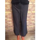 Стильные брюки NEXT на 50-52 размер, 100% шерсть, тонкие, не дубовые, хорошо сидят на фигуре. Размер примерно на 52(ПОталии50см, длина97см). Есть между ног небольшие катышки, но это естественные следы