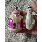 2 ёлочные игрушки,дед мороз и дядька черномор,целые,с рубля