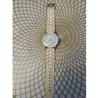 Часы наручные с ремешком  GENEVA,   тикают. Состояние на скане.