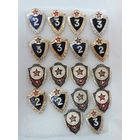 Значки "Отличник ВС СССР и знаки солдатской классности" - 18 шт. Алюминий.