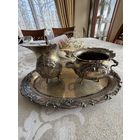 Серебренный комплект сахарница с молочником на подносе