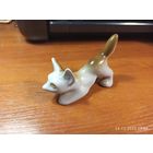 Статуэтка фарфоровая Лисичка перед прыжком с рубля