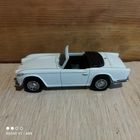 TRIUMPH.DINKY.1/43.