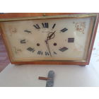 Часы настольные с боем. Янтарь. СССР.