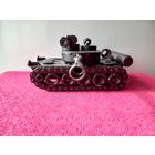 Танк. Модель танка. Металл.