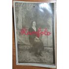 1920-е Открыточный формат дама с сумочкой типажи ретро фото