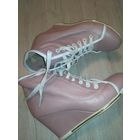 Кроссовки на танкете