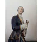 Фарфоровая статуэтка Royal Dux Bohemia.