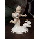 Мальчик пути с зайчиками. с 1 рубля Зитцендорф