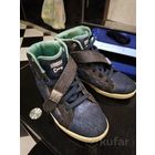 Фирменные кроссовки в отличном состоянии, р-р 37