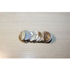 Браслет из перламутра на резинке.