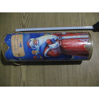 Большая коробка тубус от новогоднего подарка