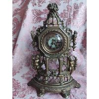 Часы старинные каминные механические с будильником. Европа.