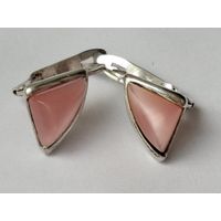 Серьги серебро. Проба 925. Клеймо.  Кристаллы нежно-розовые.