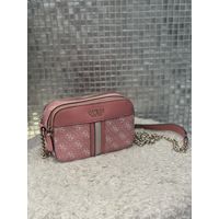 Guess сумка кросс-боди через плечо Оригинал Новая Noelle Crossbody Camera Handbags.   Классная брендовая стильная сумочка! 100% оригинал. Куплена в Дубае.  Смотрится обалденно!  Вместительная и легкая