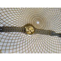 Часы наручные с браслетом ROSRA . В ремонт,коллекцию,на запчасти. Состояние на скане.