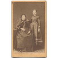 Старинная фотография на картоне