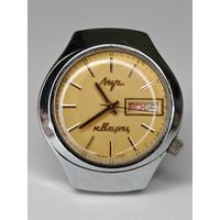 Часы Луч 3055 кварц. СССР На ходу! Нет фиксации вала. С рубля