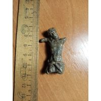 В комплект к распятию христа