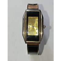 Часы кварцевые GUCCI