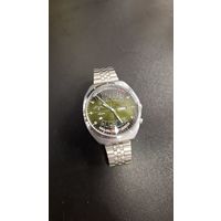 С 1 рубля! Редкие часы Луч колледж вечный календарь. Состояние! Батарейку поставил идут. Точность не проверял. Без репассажа. Все на фото.