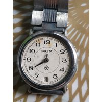 Часы наручные Ракета с браслетом.  В коллекцию,ремонт,на запчасти.Состояние на скане.