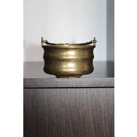 Винтажный, латунный котелок/кашпо.