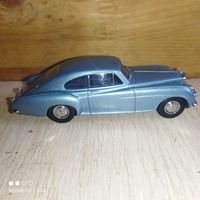 Bentley "R"Type Continental.1955.DINKY.1/43.