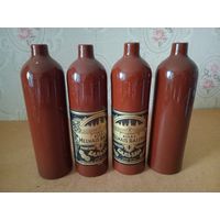 Лот - 4 бутылки  из-под Рижского бальзама   СССР