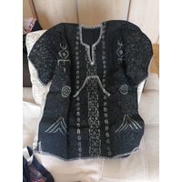 Африка, экзотика, национальная рубашка выходного дня африканского мужчины. N 3