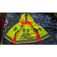 Защитите ребёнка, от Н.С. на дороге.  Предлагается красивый световозвращающий жилет для мальчика/девочки. Из Германии 5..6..7 лет