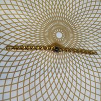 Часы наручные с браслетом  . В ремонт,коллекцию,на запчасти. Состояние на скане.