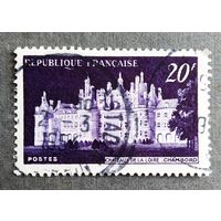 Марка Франция 1952 год Дворец