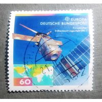 Марка Германия 1991 год Спутник