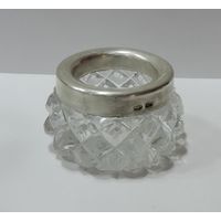 Солонка  с серебренным верхом 875 пробы. 50-60-е годы СССР. Высота 3 см. Диаметр 5.3 см.