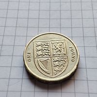1фунт Великобритании 2014 года.