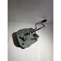 Привод от патефона "Дружба" со складной ручкой завода.