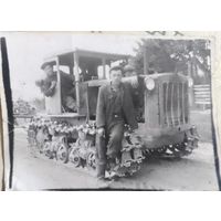 Старое фото трактор